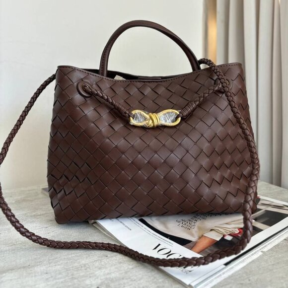 The Verona Weave – Italian Craftsmanship Meets Timeless Elegance
